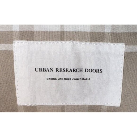 URBAN RESEARCH DOORS Women’s Tan Cream Plaid Rummy Stand Collar Shirt Size 38 - Picture 3 of 6